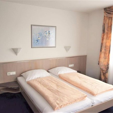 Hotel Alena - Kontaktlos Check-In Filderstadt Eksteriør billede
