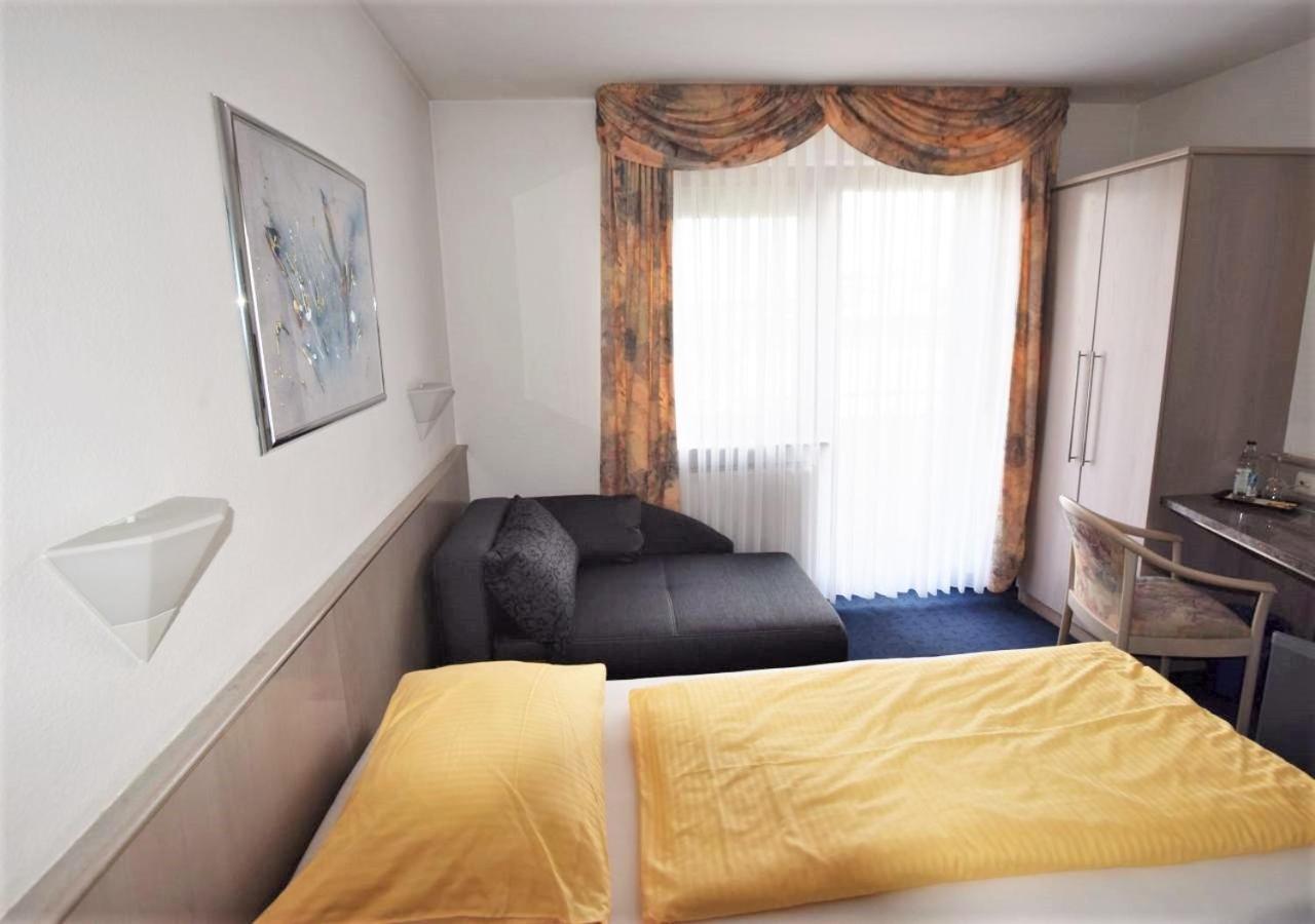 Hotel Alena - Kontaktlos Check-In Filderstadt Eksteriør billede