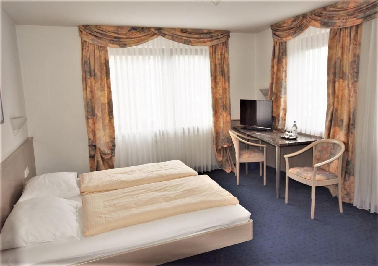 Hotel Alena - Kontaktlos Check-In Filderstadt Eksteriør billede