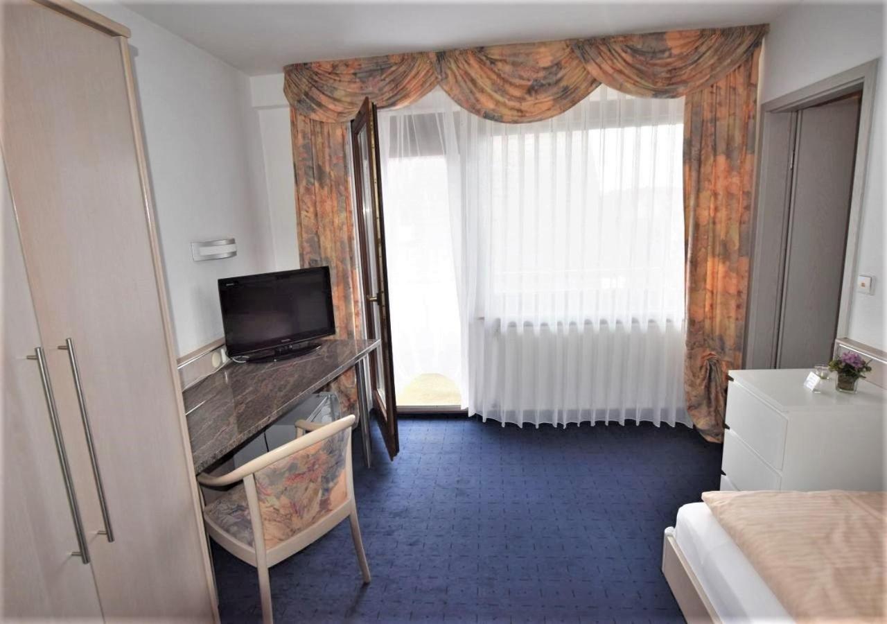 Hotel Alena - Kontaktlos Check-In Filderstadt Eksteriør billede