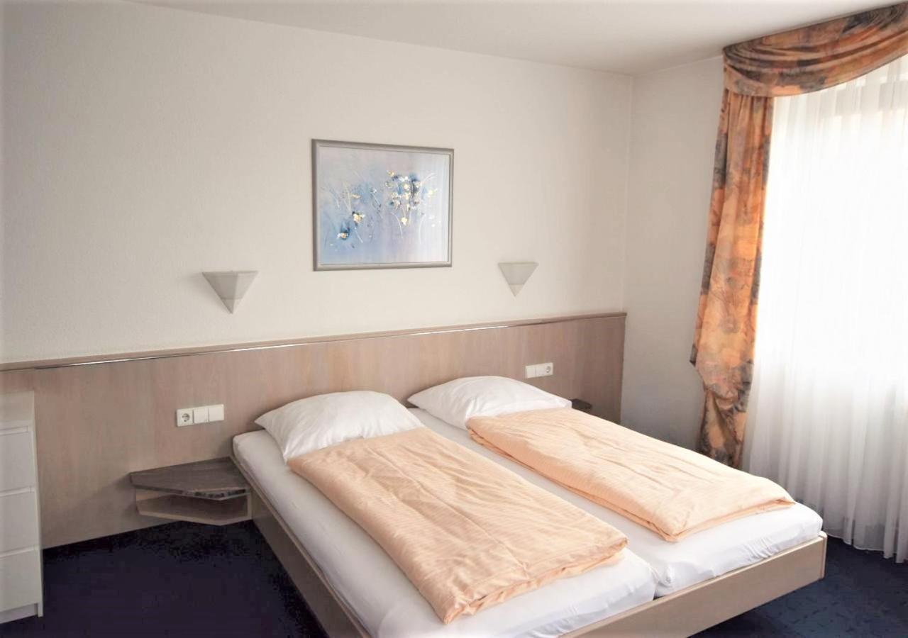 Hotel Alena - Kontaktlos Check-In Filderstadt Eksteriør billede