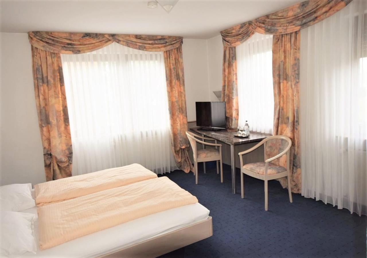 Hotel Alena - Kontaktlos Check-In Filderstadt Eksteriør billede