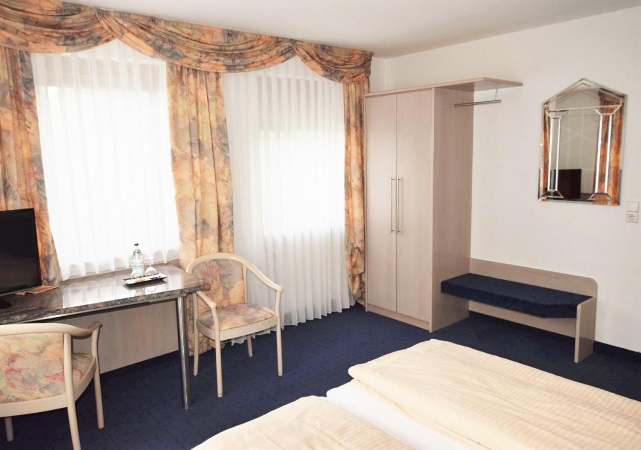 Hotel Alena - Kontaktlos Check-In Filderstadt Eksteriør billede