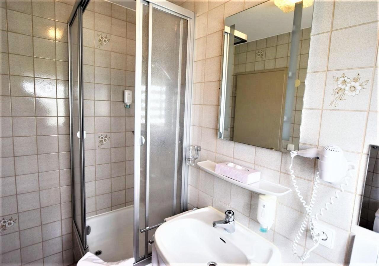 Hotel Alena - Kontaktlos Check-In Filderstadt Eksteriør billede